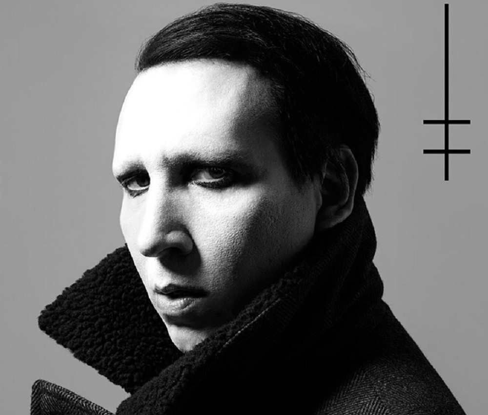 マリリン、大丈夫か？（画像は『Marilyn Manson　2017年9月12日付Instagram「Marilyn Manson's new album Heaven Upside Down will be available everywhere on October 6.」』のスクリーンショット）