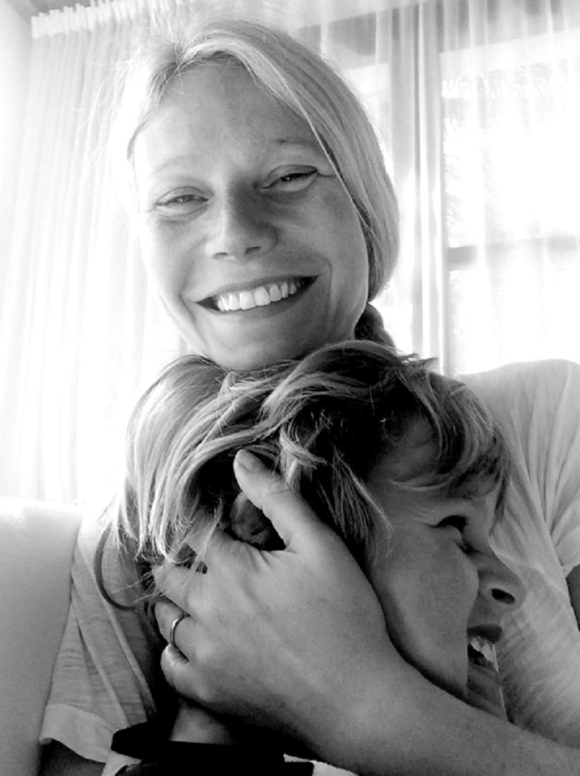 グウィネス、すでに婚約済み？（画像は『Gwyneth Paltrow　2014年4月8日付Facebook「Moses Bruce Paltrow Martin turns 8 today. We love you！」』のスクリーンショット）