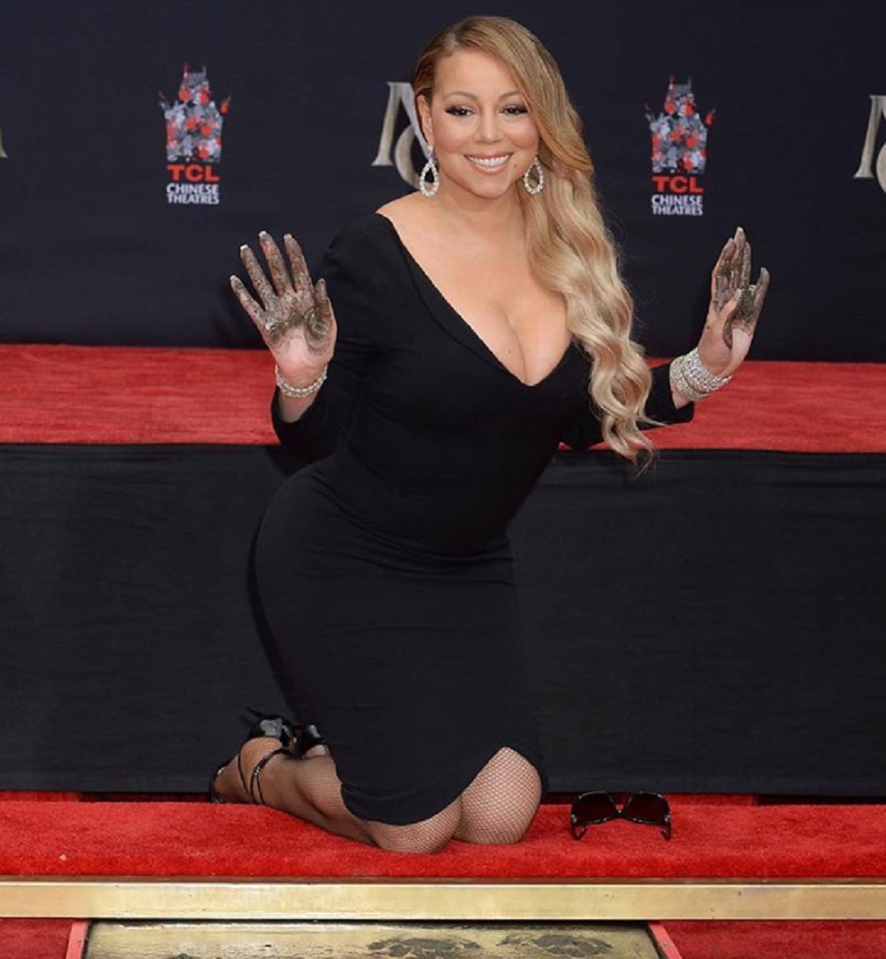 マライア、自信がついた？（画像は『Mariah Carey　2017年11月2日付Instagram「Thank you to all my friends and fans who came to celebrate with me today at the ＠chinesetheatres Special thanks to Lee Daniels ＠theoriginalbigdaddy」』のスクリーンショット）