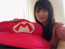 【エンタがビタミン♪】道重さゆみ　“マリオ オデッセイ”ビッグ帽子クッションを披露「お姉ちゃんが当てた」