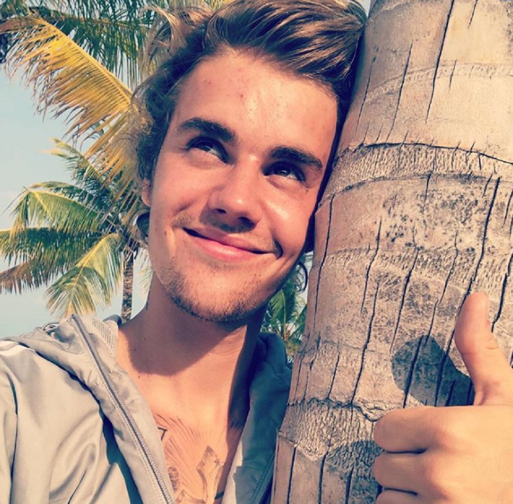 ジャスティン、セレーナとの関係は大丈夫？（画像は『Justin Bieber　2018年1月17日付Instagram「Now I know what Love is」』のスクリーンショット）