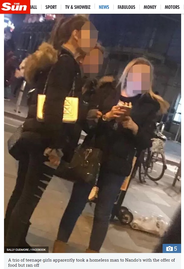 ホームレスに残酷な仕打ちをした3人の10代少女（画像は『The Sun 2018年1月4日付「NOT PERI NICE Teenagers ‘take homeless man to Nando’s for a meal but run off laughing leaving him with no food’」（IMAGE: SALLY CUDMORE / FACEBOOK）』のスクリーンショット）