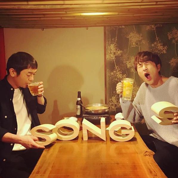 岩沢厚治と北川悠仁（画像は『ゆず北川悠仁　2018年3月21日付Instagram「＃NHK ＃SONGS ＃収録してきました」』のスクリーンショット）