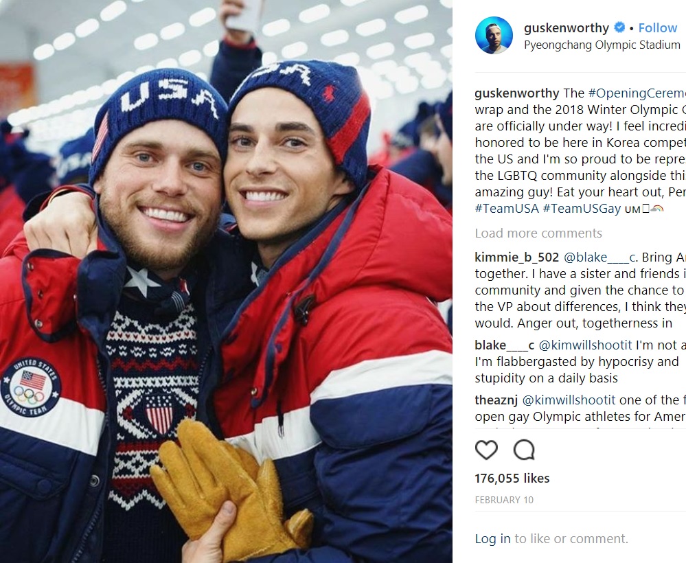 ガス・ケンワージーとアダム・リッポン、平昌五輪開会式にて（画像は『gus kenworthy　2018年2月9日付Instagram「The ＃OpeningCeremony is a wrap and the 2018 Winter Olympic Gaymes are officially under way!」』のスクリーンショット）