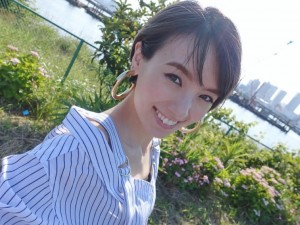 【エンタがビタミン♪】南明奈、新妻のキラキラ笑顔でインスタに登場　お祝いコメントへお礼も