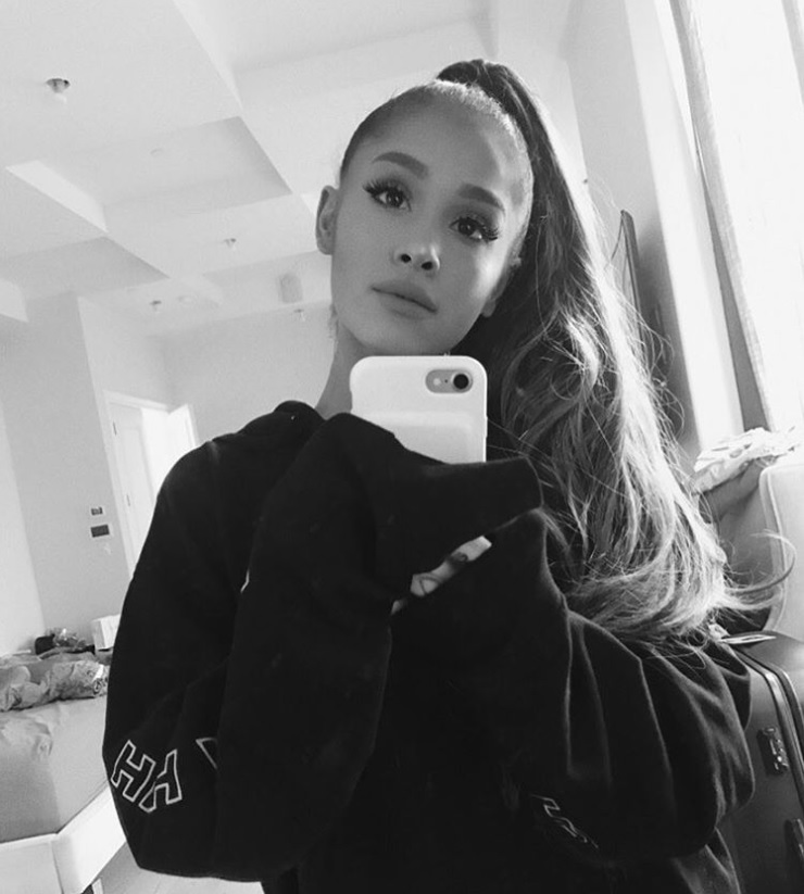 アリアナ、夢の挙式実現へ？（画像は『Ariana Grande　2017年6月25日付Instagram「hi」』のスクリーンショット）