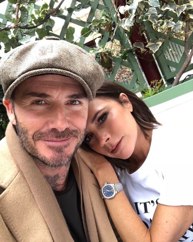 離婚の噂に呆れた夫妻（画像は『Victoria Beckham　2018年2月21日付Instagram「Look who came to visit my ＃VVBAW18 presentation today！　Love u ＠davidbeckham x」』のスクリーンショット）