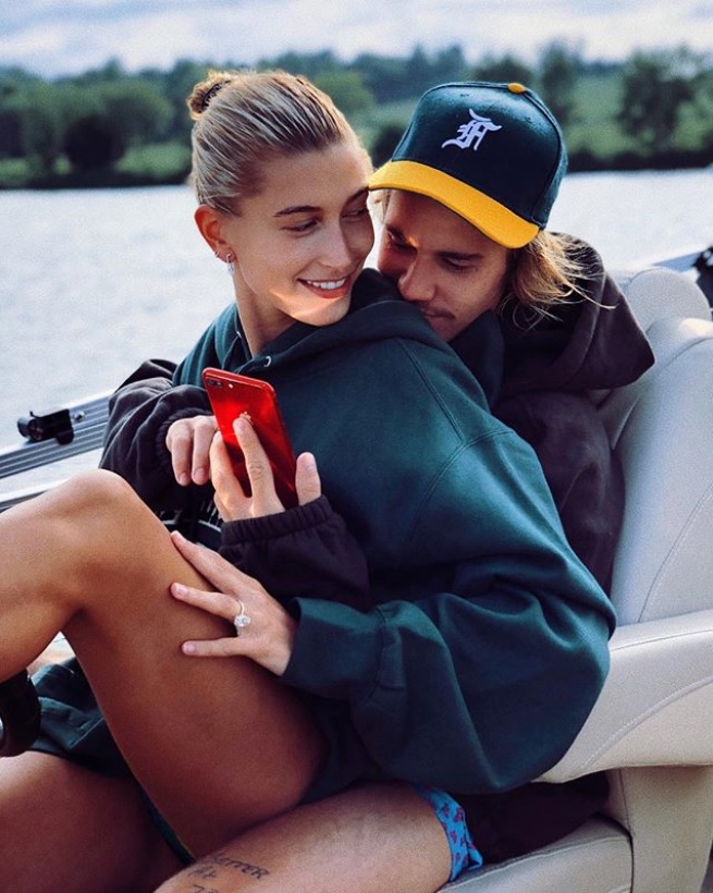 ２人はジャスティンの故郷カナダへ（画像は『Hailey Baldwin　2018年8月19日付Instagram「absolute best friend.」』のスクリーンショット）