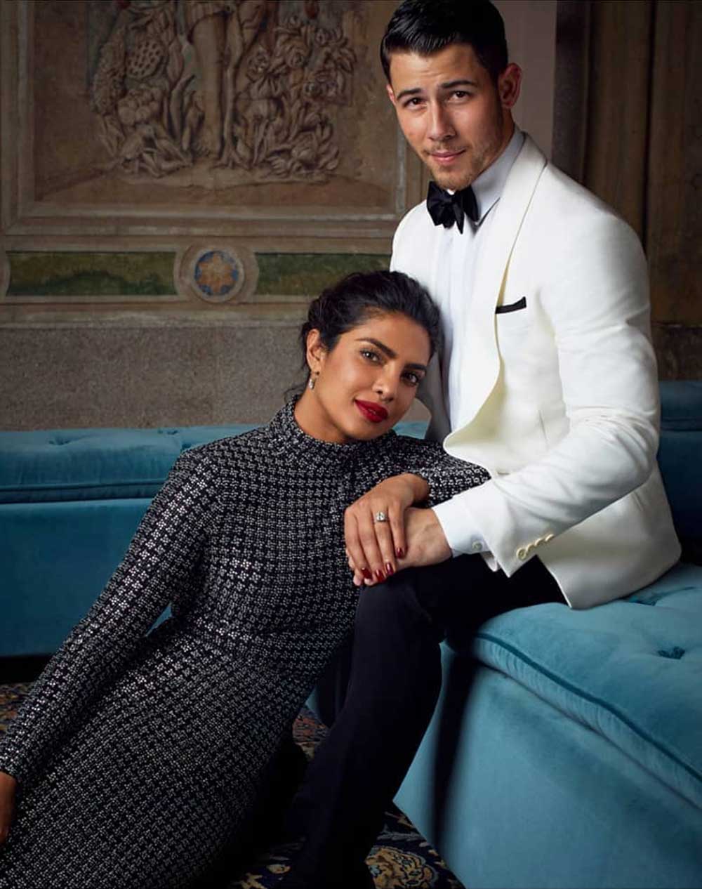 婚約したばかりのプリヤンカー＆ニック（画像は『Alexi Lubomirski photo　2018年9月9日付Instagram「＠nickjonas and ＠priyankachopra at ＠ralphlauren 50th anniversary show last night in ＃NYFW........」』のスクリーンショット）