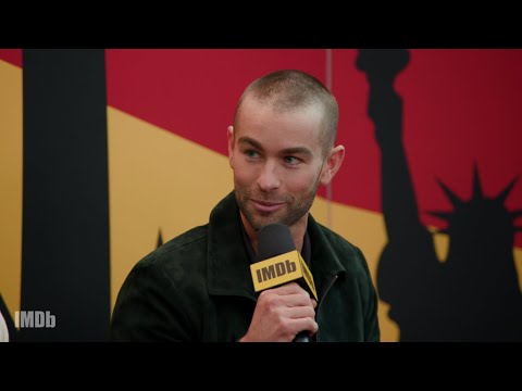 チェイス・クロフォードが坊主頭に！（画像は『IMDb　2018年10月5日公開 YouTube「Chace Crawford Talks Potential Gossip Girl Reboot」』のサムネイル）