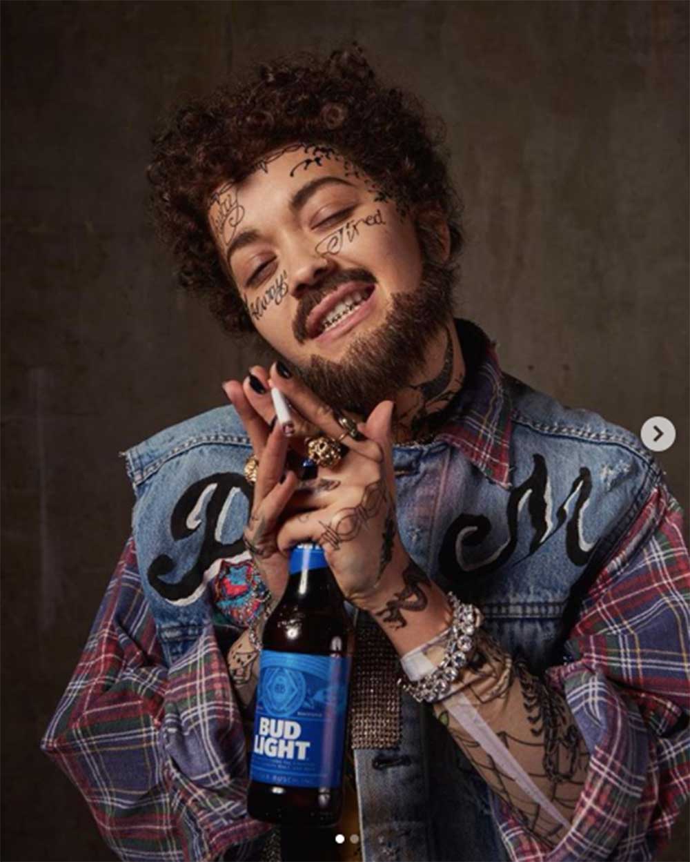 ポスト・マローンに扮したリタ・オラ（画像は『RITA ORA　2018年10月26日付Instagram「Ima get Halloween started for you the right way... postttyyyyyy I LOVE YOU BRO ＠postmalone...ratatatatataata wassssss gooood!!」』のスクリーンショット）