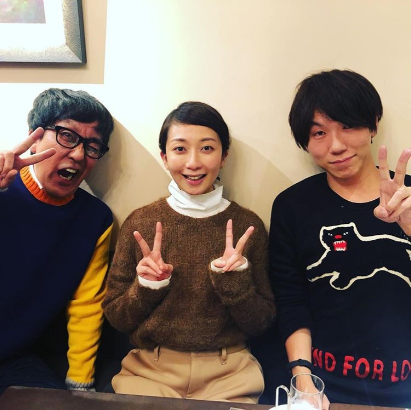 伊藤ようすけ、持田香織、古市憲寿（画像は『古市憲寿　2018年11月21日付Instagram「ずっと大好きなELTの持田香織さんと！」』のスクリーンショット）