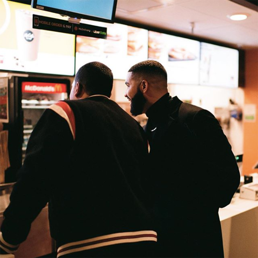 マクドナルドに立ち寄ったドレイク（画像は『champagnepapi　2019年1月29日付Instagram「M’s」』のスクリーンショット）