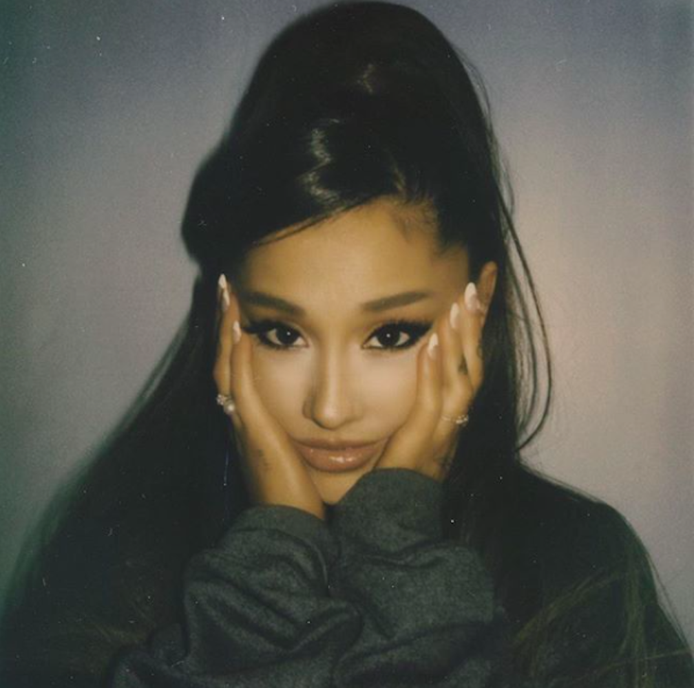 勢いが止まらないアリアナ・グランデ（画像は『Ariana Grande　2019年2月19日付Instagram』のスクリーンショット）