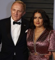 【イタすぎるセレブ達】サルマ・ハエック、大富豪の夫と結婚10周年も　「メキシコ人がこんな人生を得たことを人々は信じない」