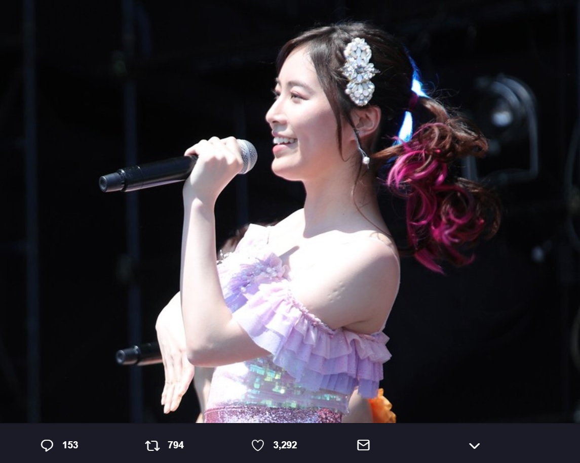 『メ～テレ MUSIC WAVE 2019』での松井珠理奈（画像は『松井珠理奈（ハリウッドJURINA）　2019年5月25日付Twitter「メ～テレMUSIC WAVE2019ありがとうございました」』のスクリーンショット）