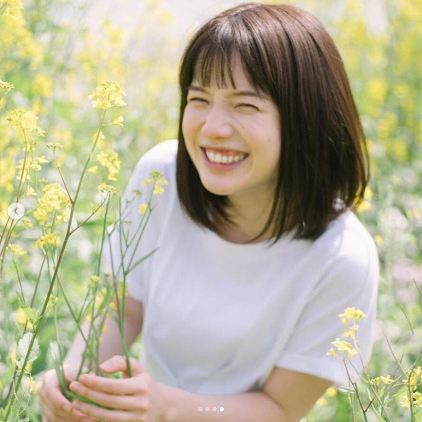 弘中綾香アナに「可愛い」の声続出（画像は『弘中綾香（公式）　2019年4月30日付Instagram「＃平成最後の日」』のスクリーンショット）