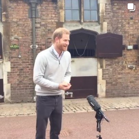 第1子誕生後、インタビューに応じるヘンリー王子（画像は『The Duke and Duchess of Sussex　2019年5月6日付Instagram「This afternoon, His Royal Highness The Duke of Sussex shared the news of the arrival of his and the Duchess’ first born child.」』のスクリーンショット）