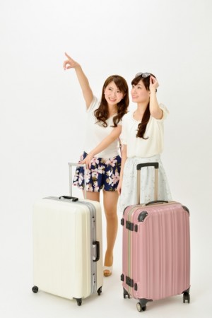 令和初ボーナスの使い道は「旅行」がダントツ　後悔したものは「服」がトップに