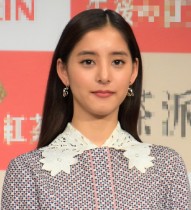 【エンタがビタミン♪】新木優子の“小顔”は並ぶのに勇気がいるほど？　飯窪春菜や西野七瀬も2ショットに緊張気味か