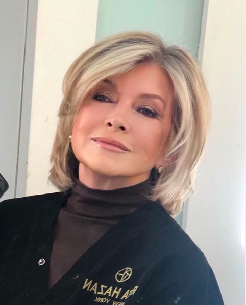 新ヘアスタイルが好評のマーサ・スチュワート（画像は『Martha Stewart　2019年12月3日付Instagram「Oh boy!」』のスクリーンショット）