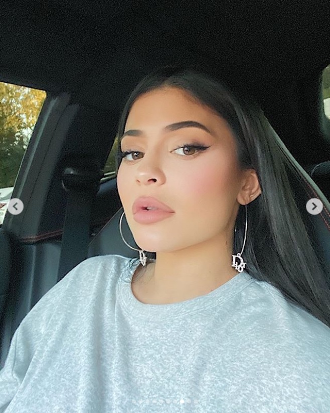 カイリー、SNSの投稿でまたもや大炎上（画像は『Kylie　2020年1月13日付Instagram「oh happy days」』のスクリーンショット）