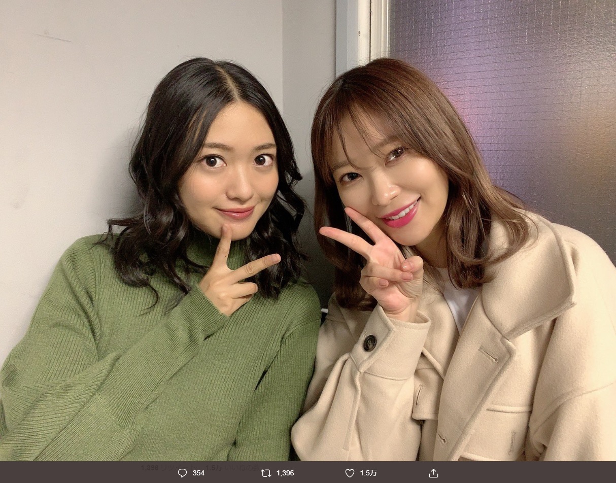 北原里英と指原莉乃（画像は『指原莉乃　2019年10月28日付Twitter「りえちゃんの舞台、観に行ってきました！」』のスクリーンショット）