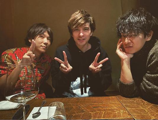 古市憲寿、城田優、佐藤健（画像は『城田優 Yu Shirota　2019年12月26日付Instagram「34歳になりました」』のスクリーンショット）