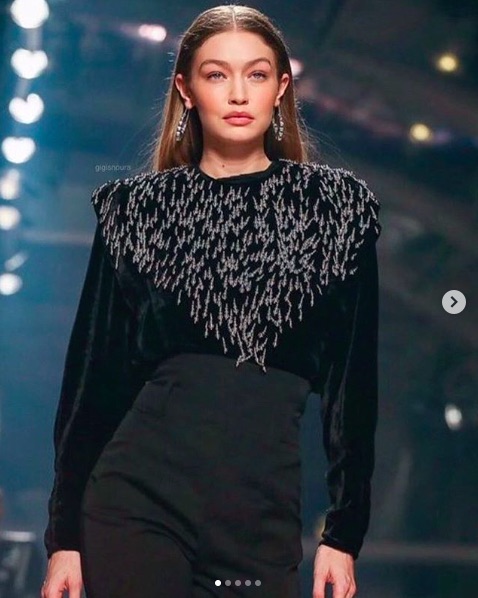 ジジ・ハディッド、お腹の赤ちゃんは女の子（画像は『Gigi Hadid　2020年2月28日付Instagram「Love Forever ＠isabelmarant thank you for being you!」』のスクリーンショット）