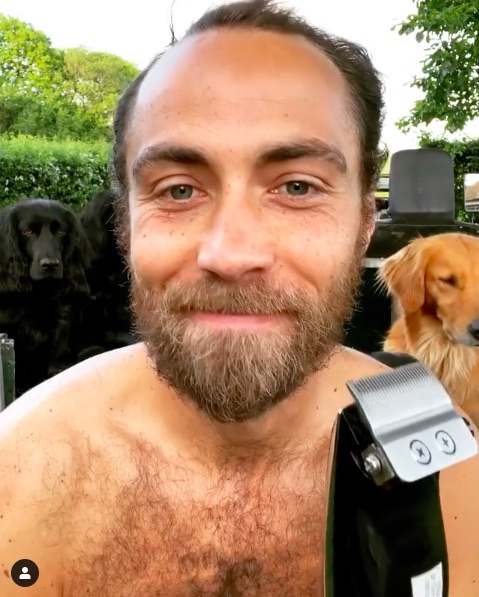 7年ぶりに髭を剃ることを決意したジェームズさん（画像は『James Middleton　2020年5月11日付Instagram「It’s been 7 years since I last shaved so I decided to surprise Alizee...」』のスクリーンショット）