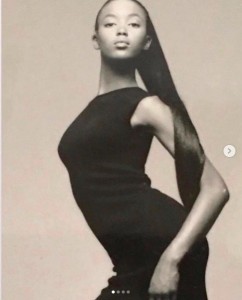 駆け出しの頃のナオミ・キャンベル（画像は『Naomi Campbell　2020年5月23日付Instagram「Where it all began」』のスクリーンショット）