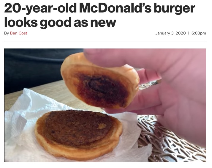 購入後、20年経ったハンバーガー（画像は『New York Post　2020年1月3日付「20-year-old McDonald’s burger looks good as new」（KUTV 2 News Salt Lake City/YouTube）』のスクリーンショット）