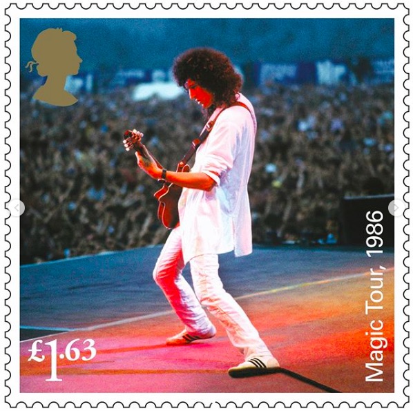 ギタリストのブライアン・メイ（画像は『Royal Mail　2020年6月24日付Instagram「＃Queen - one of the greatest live acts of all time.」』のスクリーンショット）