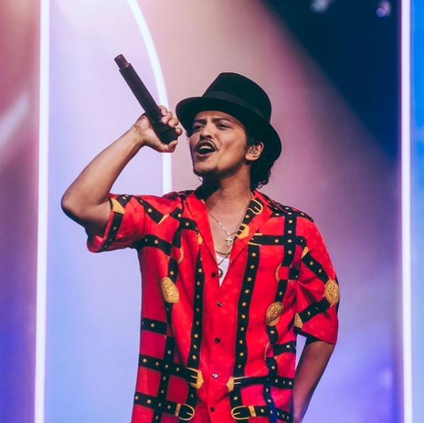 楽曲制作に悩むブルーノ・マーズの次の目標とは…？（画像は『Bruno Mars　2019年9月9日付Instagram』のスクリーンショット）