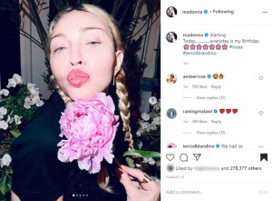 誕生日前からご機嫌だったマドンナ（画像は『Madonna　2020年8月10日付Instagram「Starting Today...............everyday is my Birthday」』のスクリーンショット）