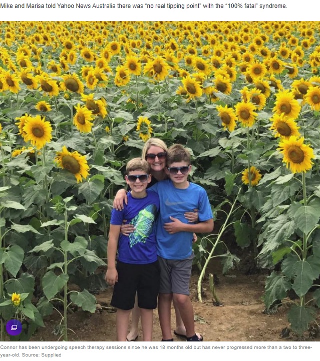 母や弟と一緒のコナー君（画像は『Yahoo News Australia　2020年10月25日付「‘100％ fatal’: Family’s fight to save boy, 12, with ‘kids Alzheimer’s’」（Source: Supplied）』のスクリーンショット）