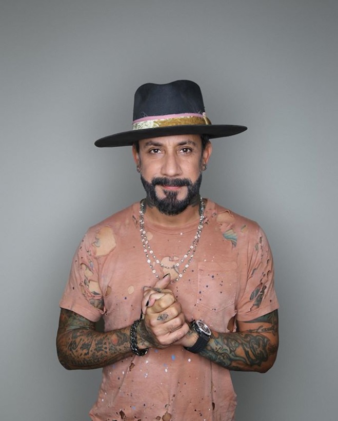 自身の依存症について語ったA.J.マクリーン（画像は『AJ McLean　2020年9月2日付Instagram「So excited for this new journey to begin.」』のスクリーンショット）