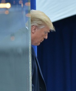 トランプ大統領は落ち着いていられず？