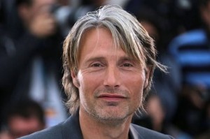 ジョニーの代役は俳優マッツ・ミケルセンか？（画像は『Mads Mikkelsen Official　2020年10月2日付Instagram「It’s ＃WorldSmileDay!」』のスクリーンショット）