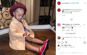 感謝祭では愛娘カルチャーちゃんもドレスアップ（画像は『Cardi B　2020年11月27日付Instagram「Happy Thanksgiving」』のスクリーンショット）