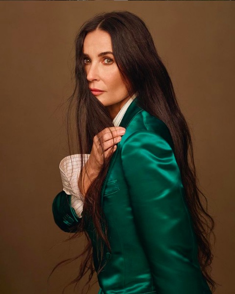 「たくさんの時間を共有できたのは、本当にありがたいことだった」とデミ（画像は『Demi Moore　2020年10月19日付Instagram「Monday, but make it fashion.」』のスクリーンショット）