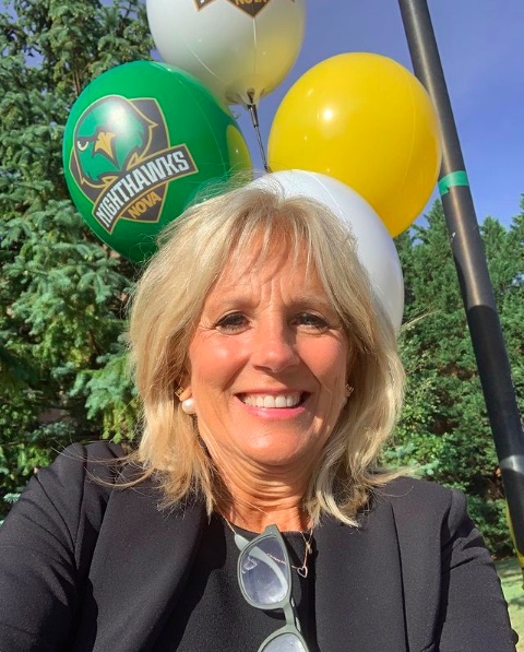 自身も離婚経験者のジル・バイデン大統領夫人（画像は『Dr. Jill Biden　2019年8月21日付Instagram「First day of school!」』のスクリーンショット）