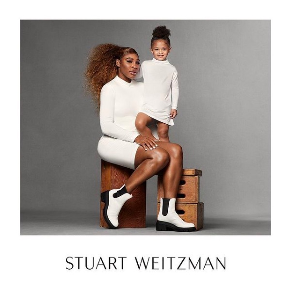 母娘初のファッションコラボがキュート（画像は『Serena Williams　2021年3月3日付Instagram「I’m so happy to be starring in the new ＠stuartweitzman Spring 2021 campaign with ＠olympiaohanian, my mini-me, my mini-Serena.」』のスクリーンショット）