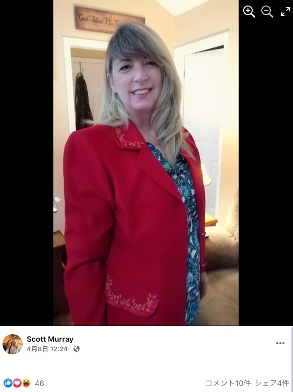 妻ジョアンさんが購入した赤いコート（画像は『Scott Murray　2021年4月8日付Facebook「＃deathnote Thrift shopping JoAnn found this lovely red jacket and it had a note pinned in the pocket」』のスクリーンショット）