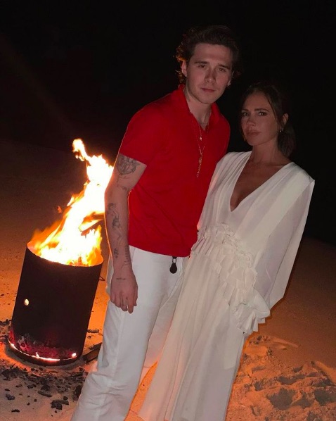 長男ブルックリンもバースデーパーティーに合流（画像は『brooklynbeckham　2021年4月17日付Instagram「Happy birthday mum xx I love you so so much」』のスクリーンショット）