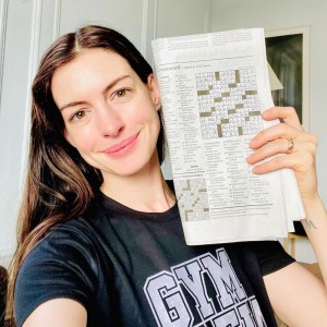 当時のメリルは「役作りだと分かっていた」とアン・ハサウェイ（画像は『Anne Hathaway　2021年6月8日付Instagram「＃33 Down!」』のスクリーンショット）