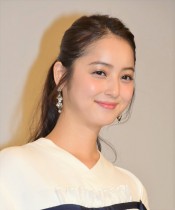 【エンタがビタミン♪】佐々木希、活発な長男に苦戦「子育ては毎日が危険と隣り合わせ」と子ども用ハーネスに言及