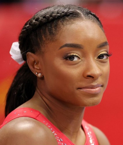 決勝戦で棄権したシモーネ・バイルズ選手（画像は『Simone Biles　2021年7月1日付Instagram「smize」』のスクリーンショット）