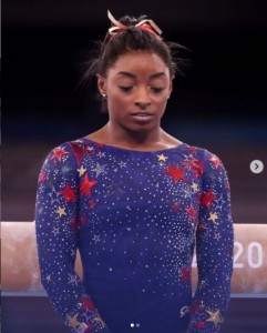 シモーネ選手、29日の女子個人総合決勝も欠場することに（画像は『Simone Biles　2021年7月26日付Instagram「prelims now to prepare for finals.」』のスクリーンショット）