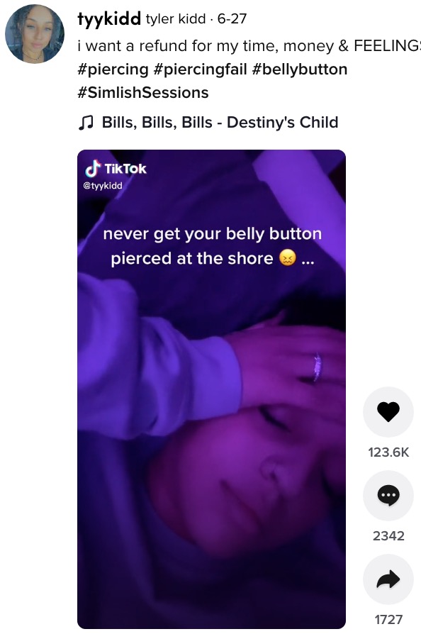 サロンに返金を求めた21歳の女性（画像は『tyler kidd　2021年6月27日付TikTok「i want a refund for my time, money ＆ FEELINGS」』のスクリーンショット）